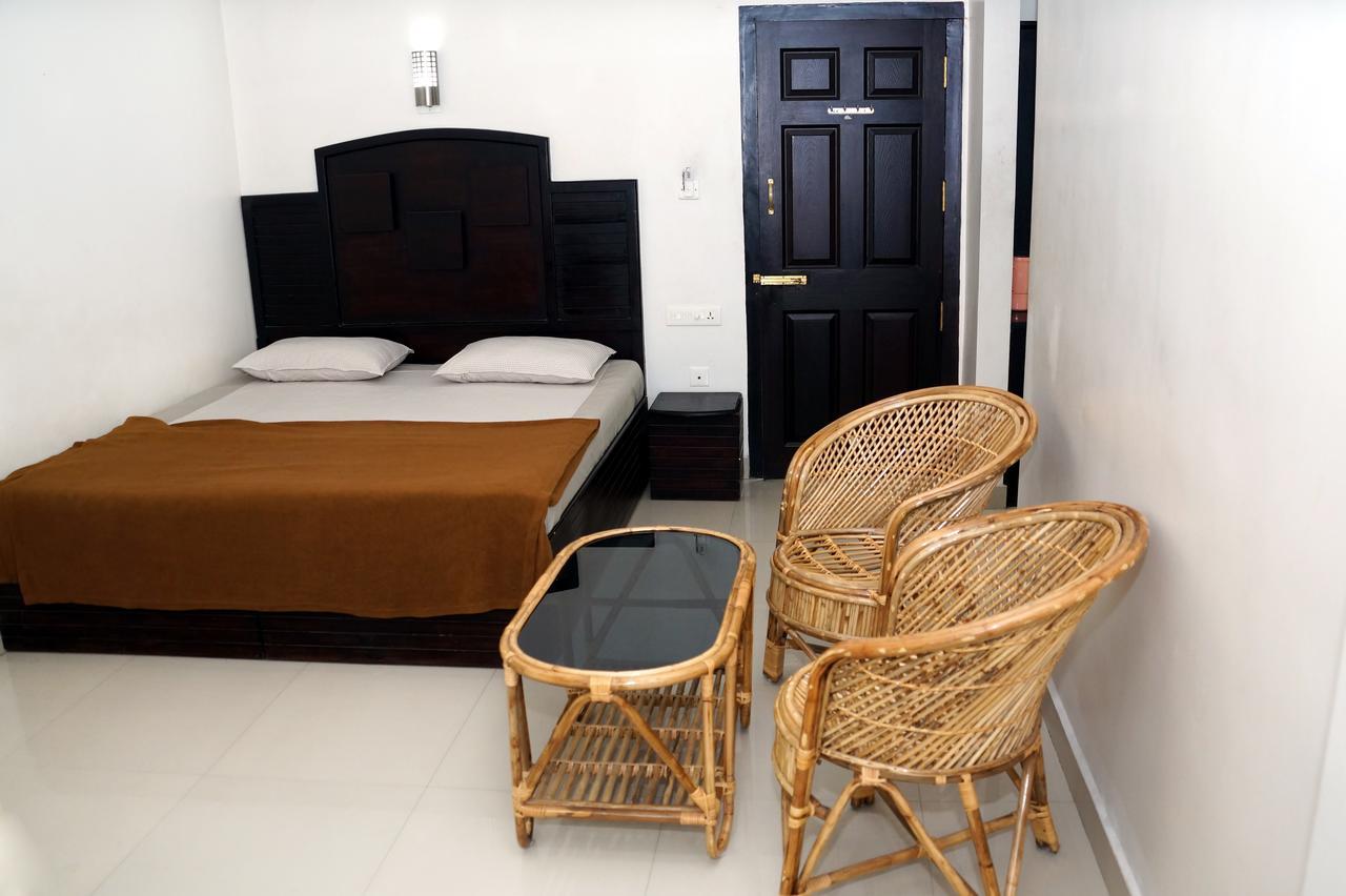 Hotel Royal Nest Vandiperiyār Dış mekan fotoğraf