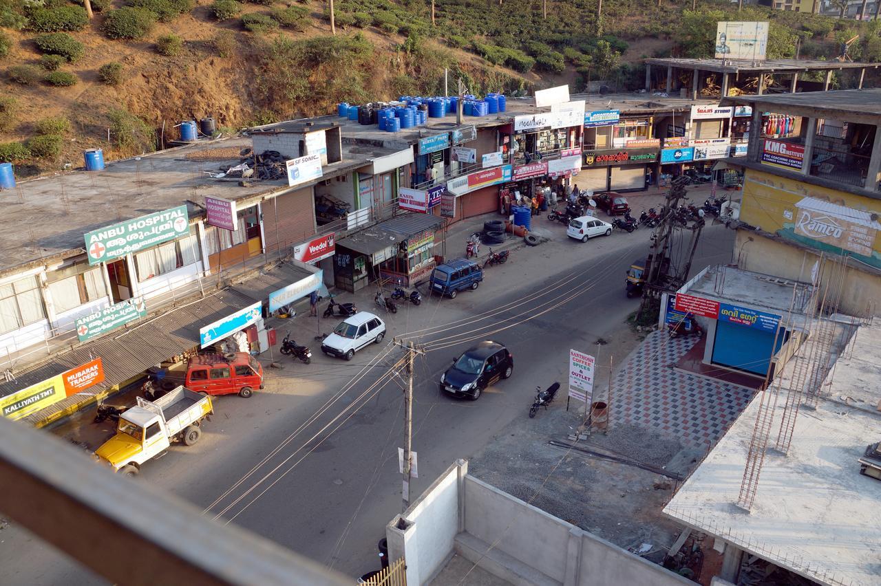 Hotel Royal Nest Vandiperiyār Dış mekan fotoğraf